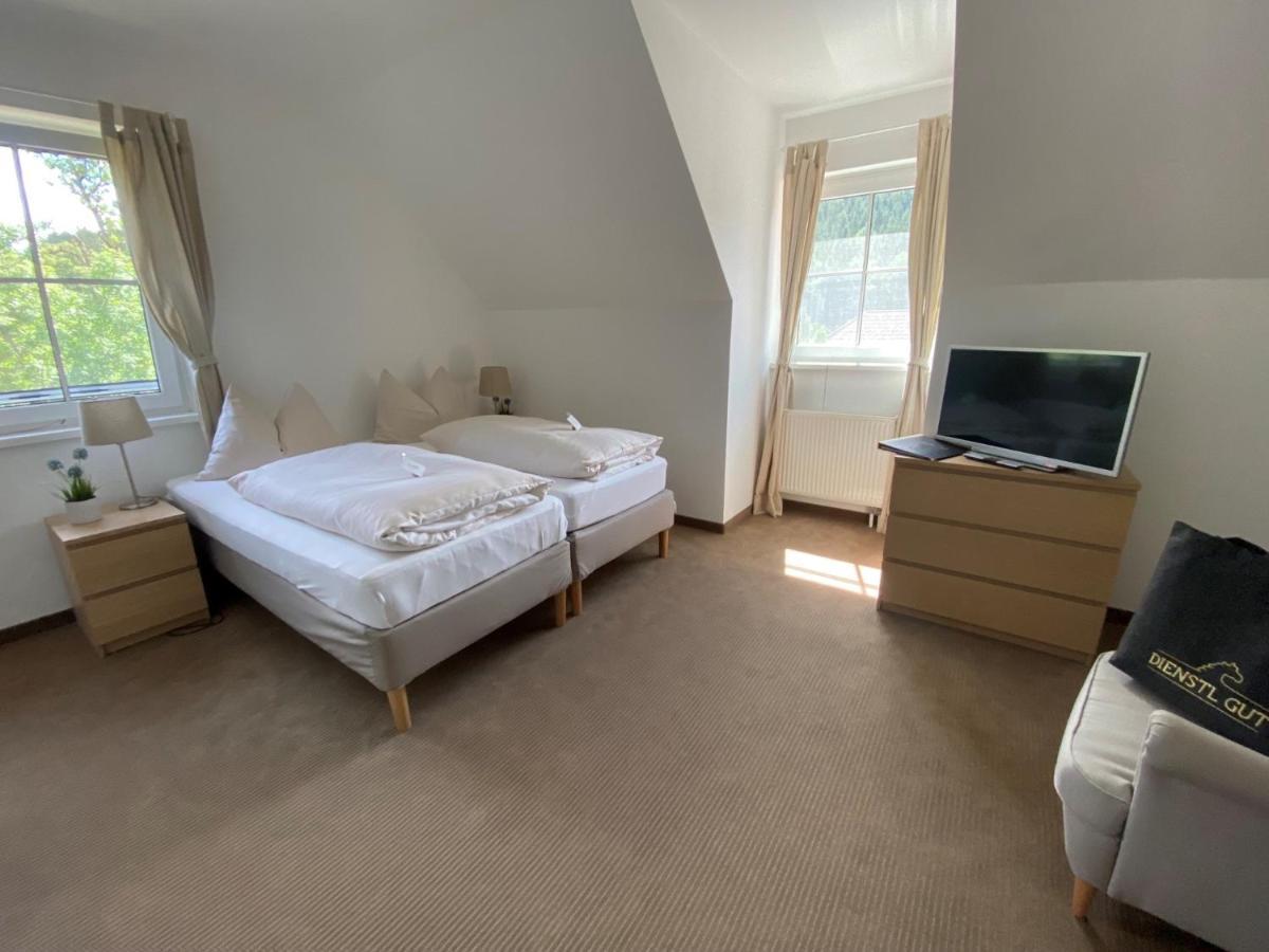 Hotel Dienstl Gut Launsdorf Экстерьер фото